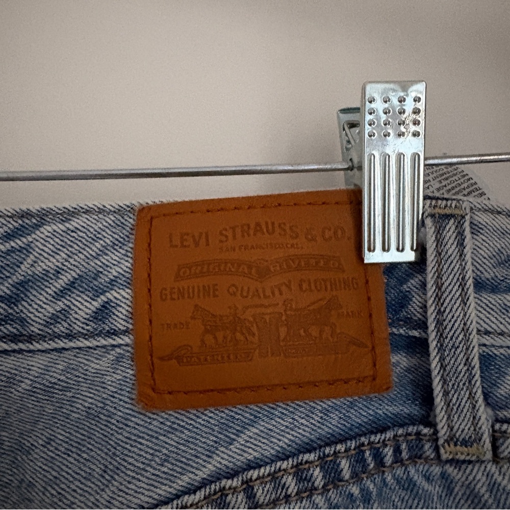 Levi’s ribcage wide leg jeans 26x30 - Picture 6 of 6